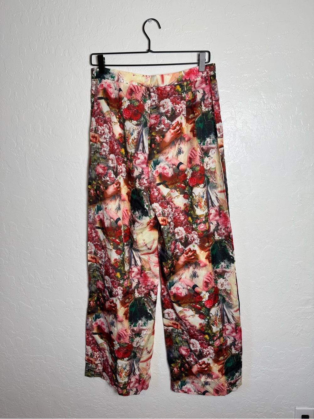 PrettyLittleThing Rose Femme Renaissance Print Wide Leg Satin Pants Trousers - Picture 9 of 12